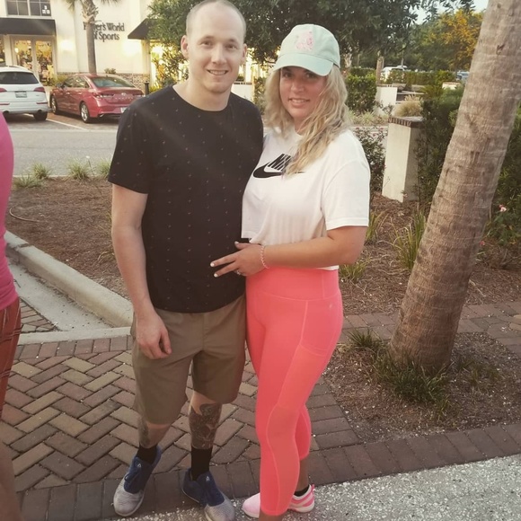 Meet your Posher, Elizabeth - Picture 5 of 6